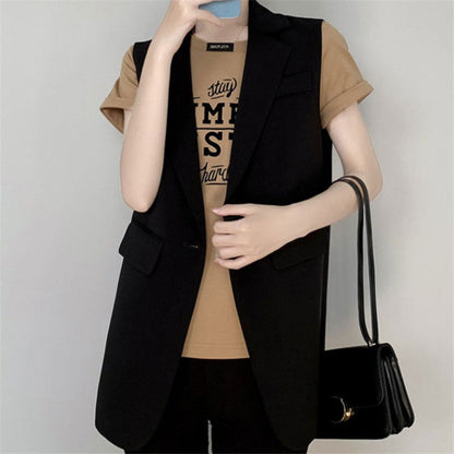 Women's Fashionable Sleeveless Blazer with Tailored Cut NOVAE