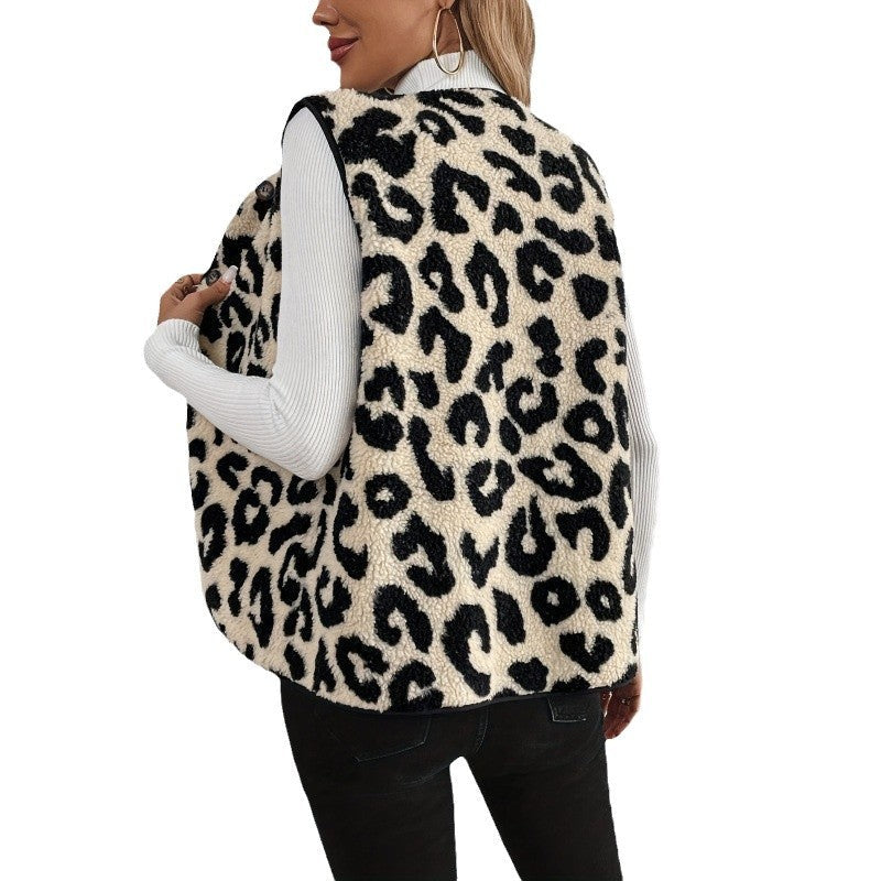Women's fur vest with leopard print and button closure NOVAE