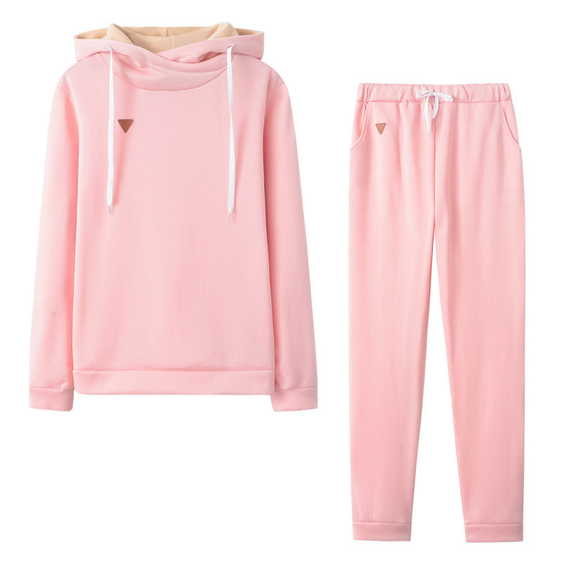 Women's sporty hoodie set with a comfortable fit and elasticated trousers NOVAE