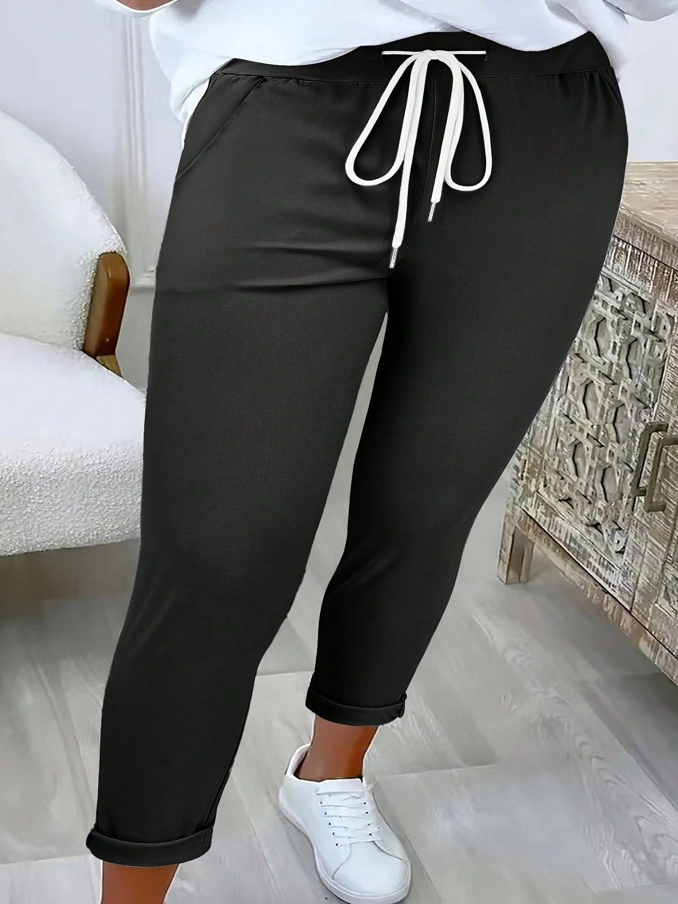 Women's Comfortable Leisure Trousers with Adjustable Waistband and Casual Cut NOVAE