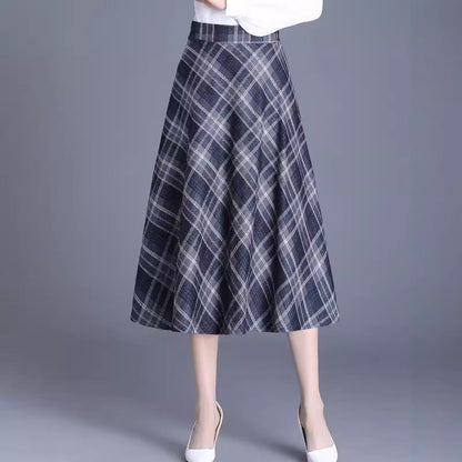 Women's checked midi skirt with soft fabric and flowing cut NOVAE