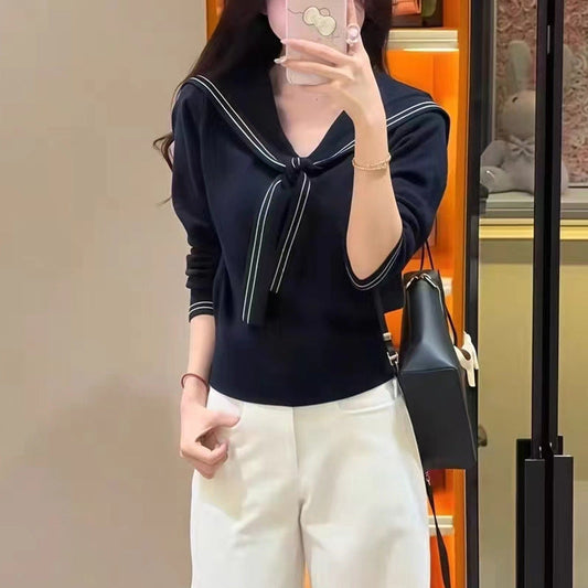 Women's stylish sweater with bow collar and fine knit structure NOVAE