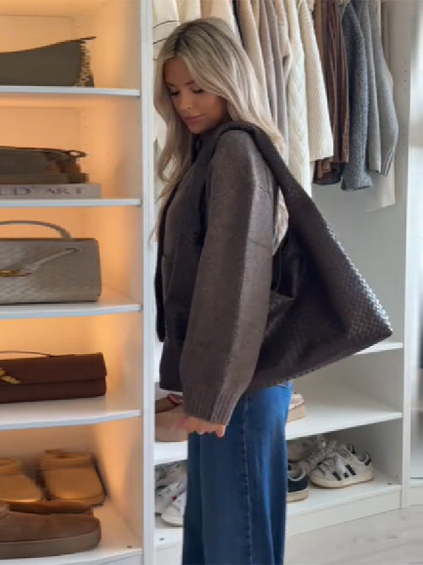 Women's oversized cardigan with button details NOVAE