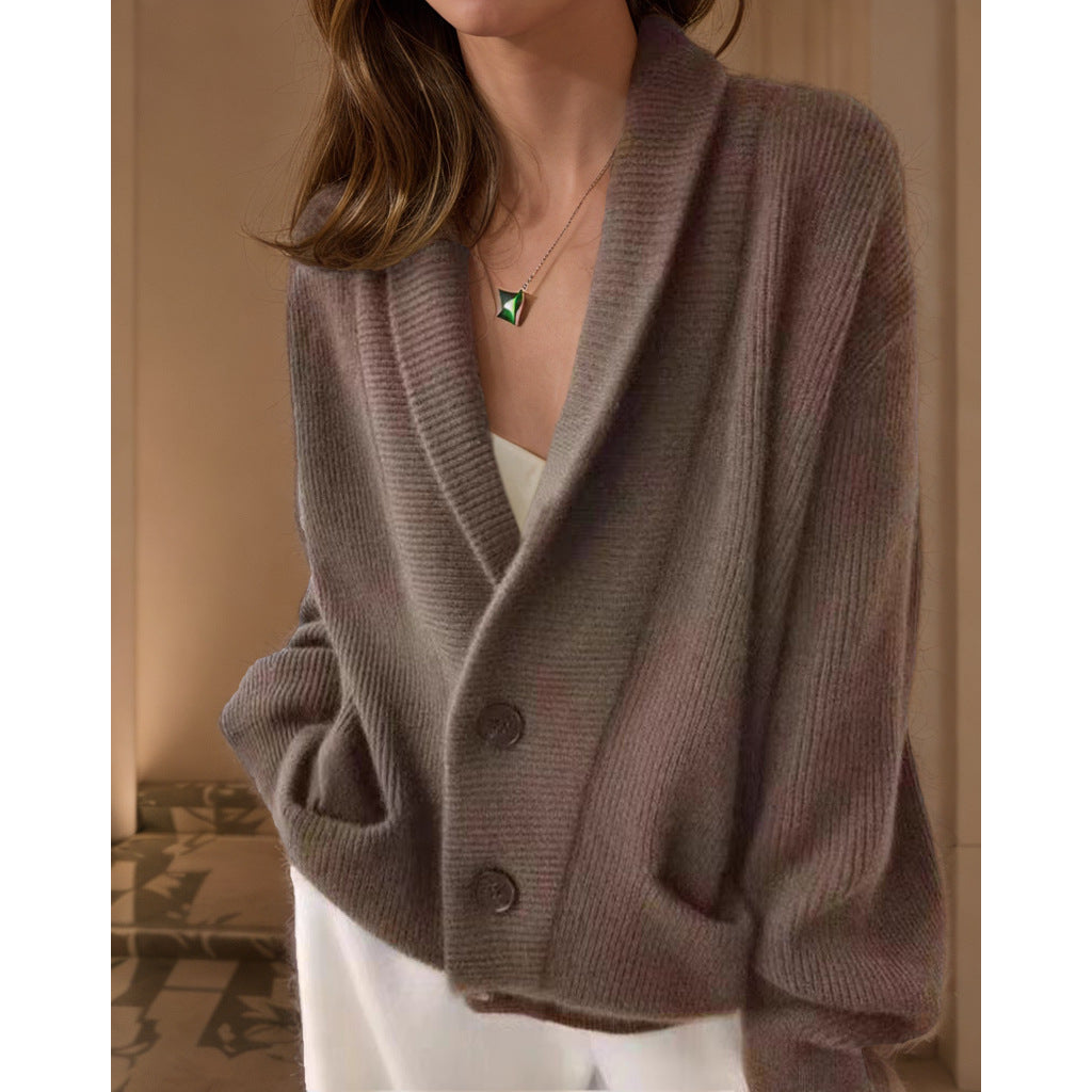 Women's cardigan with elegant button details and a casual cut NOVAE