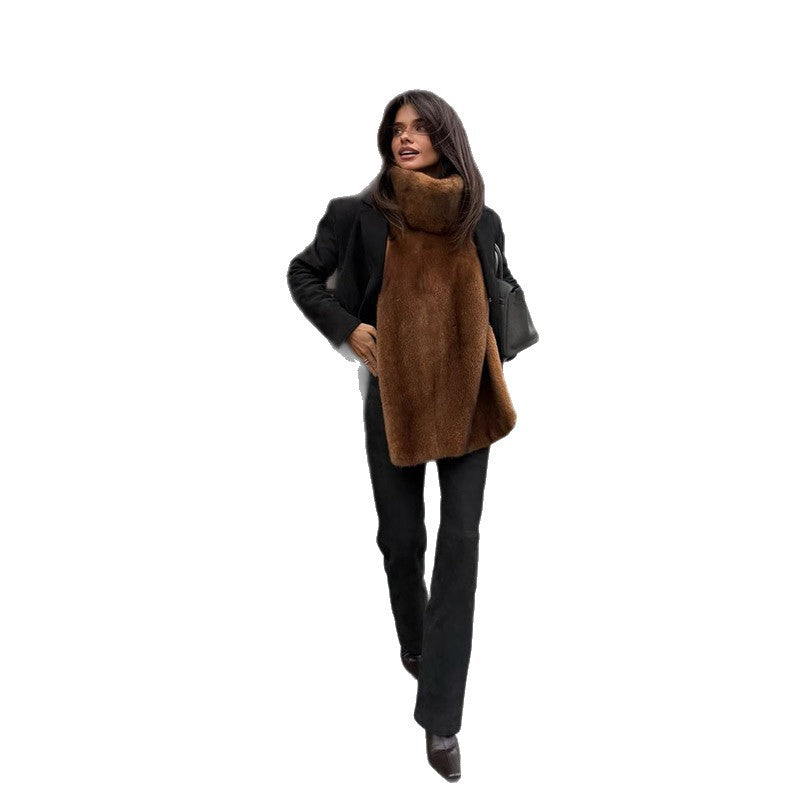 Women's faux fur scarf with practical wrap design NOVAE