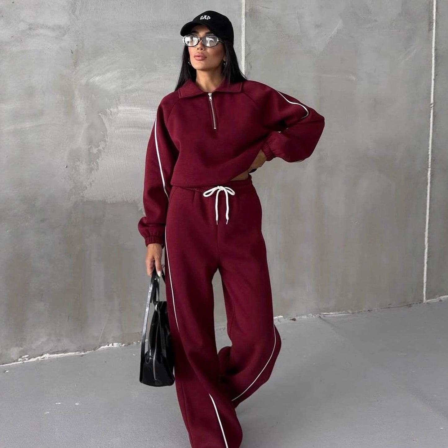 Women's tracksuit with high collar and wide cut NOVAE