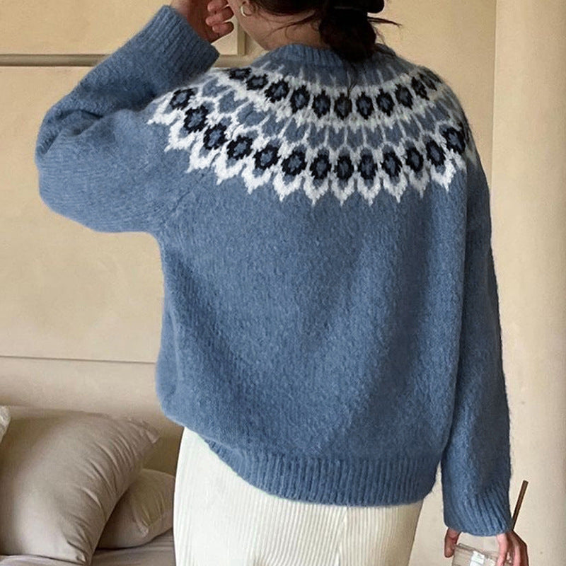 Women's knitted sweater with traditional Norwegian pattern NOVAE