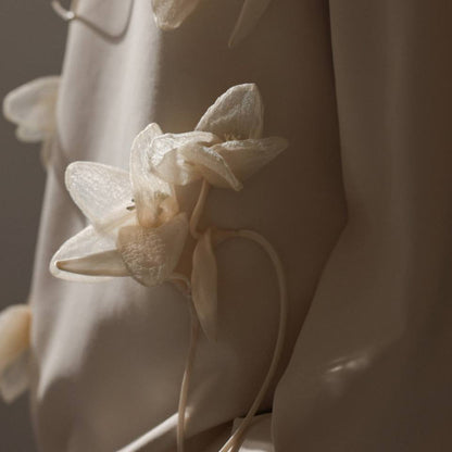 Women's sweatshirt with floral appliqués and a relaxed fit NOVAE