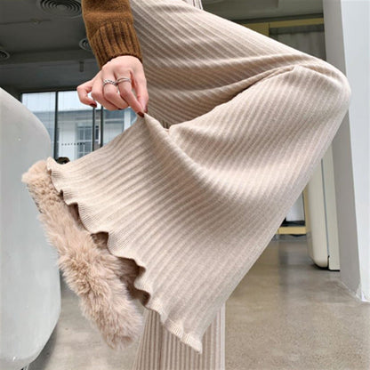 Women's Flowing Knit Trousers with Soft Material and Elegant Hem NOVAE