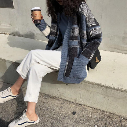 Women's Fashionable Oversized Cardigan with Check Pattern NOVAE