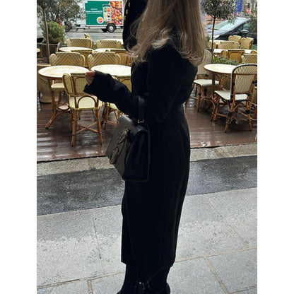 Women's Elegant Maxi Coat with Decorative Buttons and Practical Pockets NOVAE
