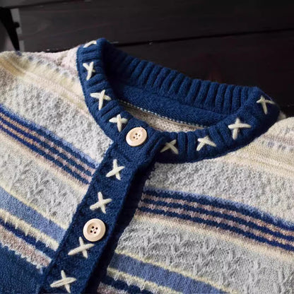 Women's Patterned Knit Cardigan with Decorative Buttons and Deep Pockets NOVAE