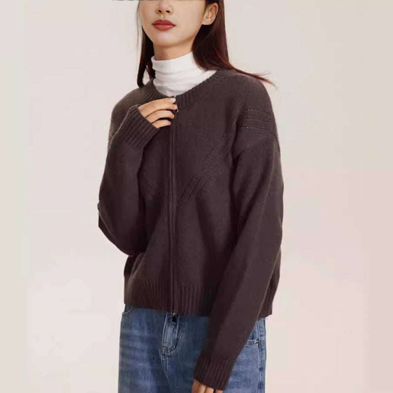 Women's cozy cardigan with modern zipper and fine textured design NOVAE