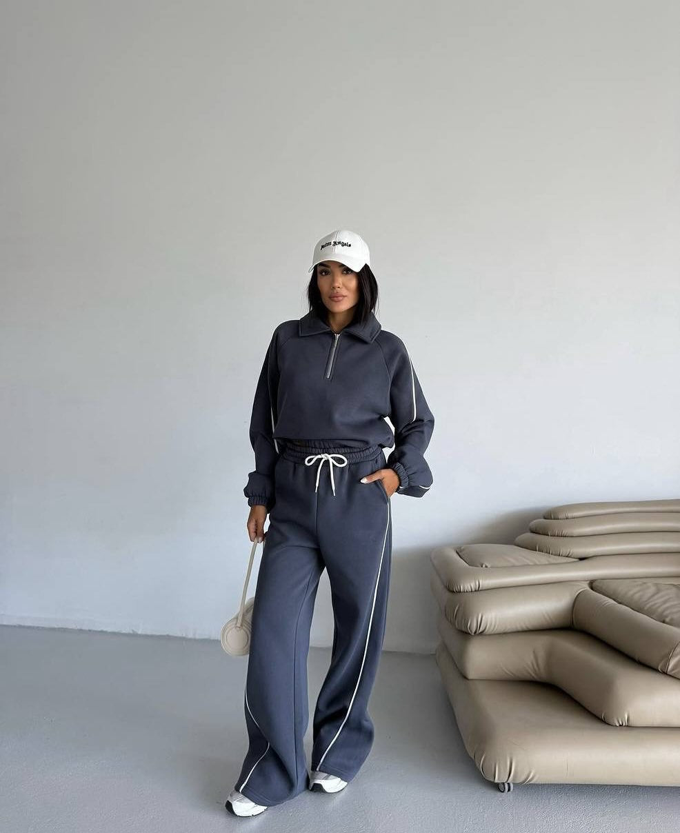 Women's tracksuit with high collar and wide cut NOVAE