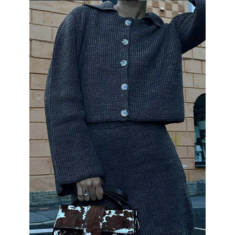 Women's wide-cut knit dress with button placket NOVAE