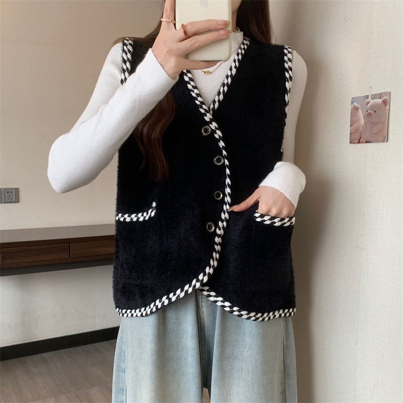 Women's vest with braided accents and button details NOVAE