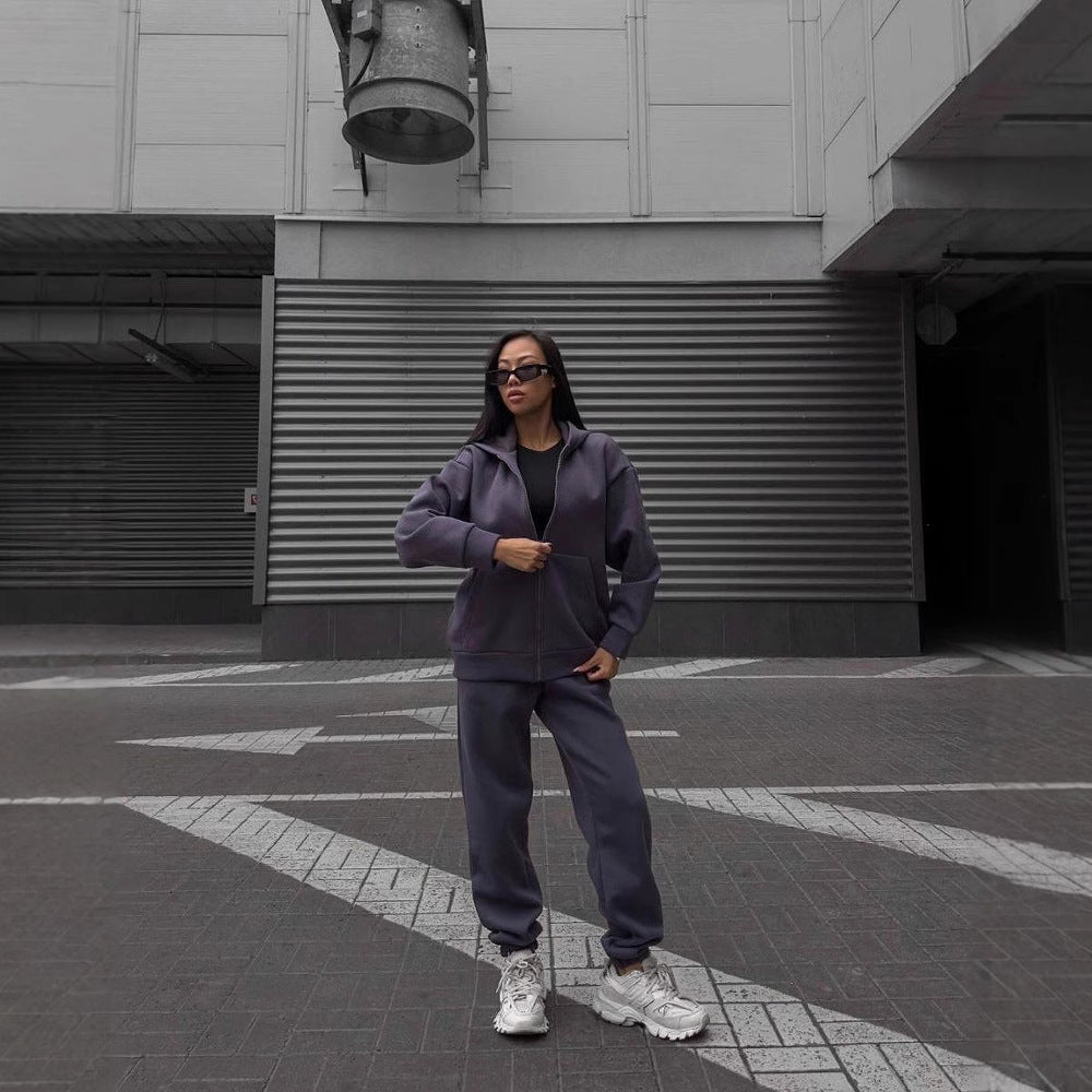 Women's sporty set consisting of a hooded jacket and jogging pants NOVAE