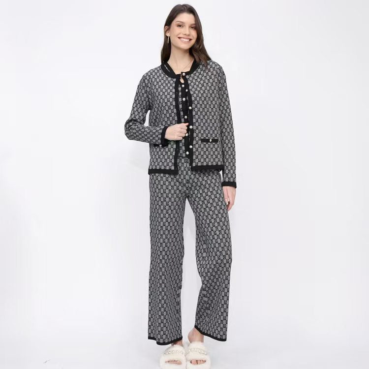 Women's pajama set with modern check pattern and full button placket NOVAE
