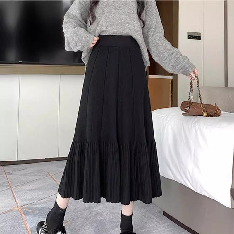 Women's pleated maxi skirt with flared hem and high waistband NOVAE