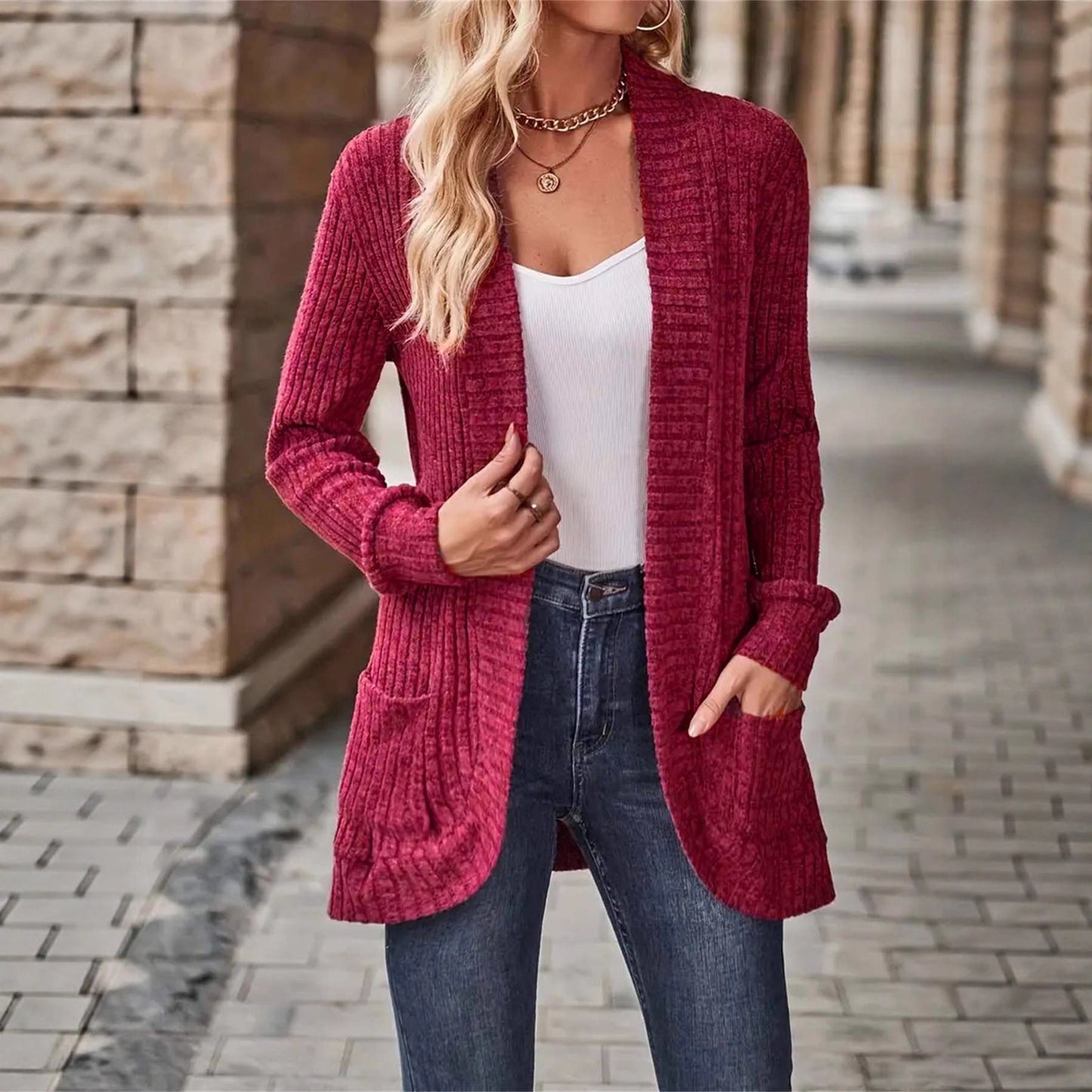 Women's cardigan with structured design and practical pockets NOVAE