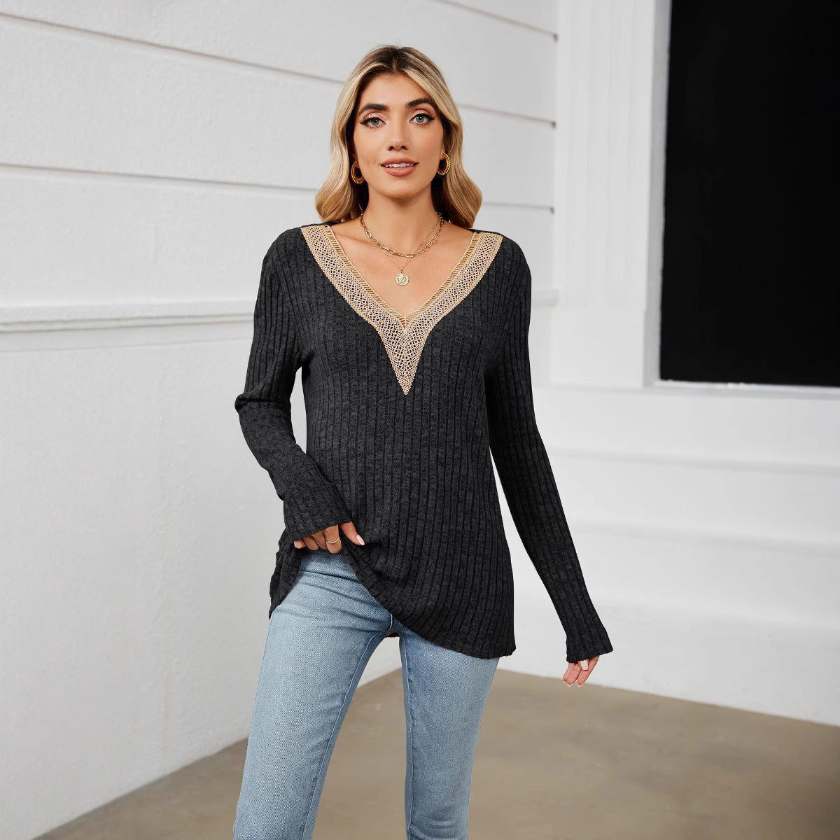 Women's V-neck knit sweater with romantic lace NOVAE