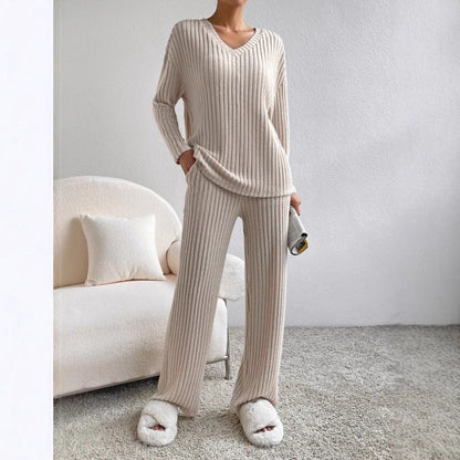 Women's Casual Knit Lounge Set in Soft, Ribbed Material NOVAE