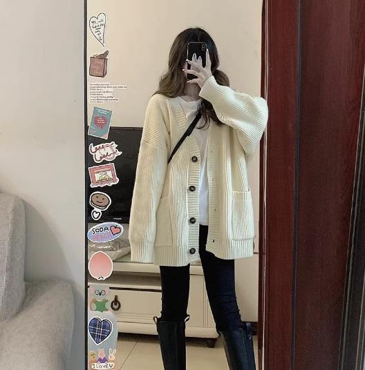 Women's chunky knit cardigan with pockets and deep V-neck NOVAE