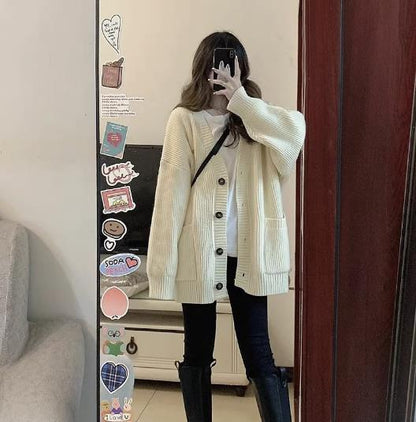 Women's chunky knit cardigan with pockets and deep V-neck NOVAE