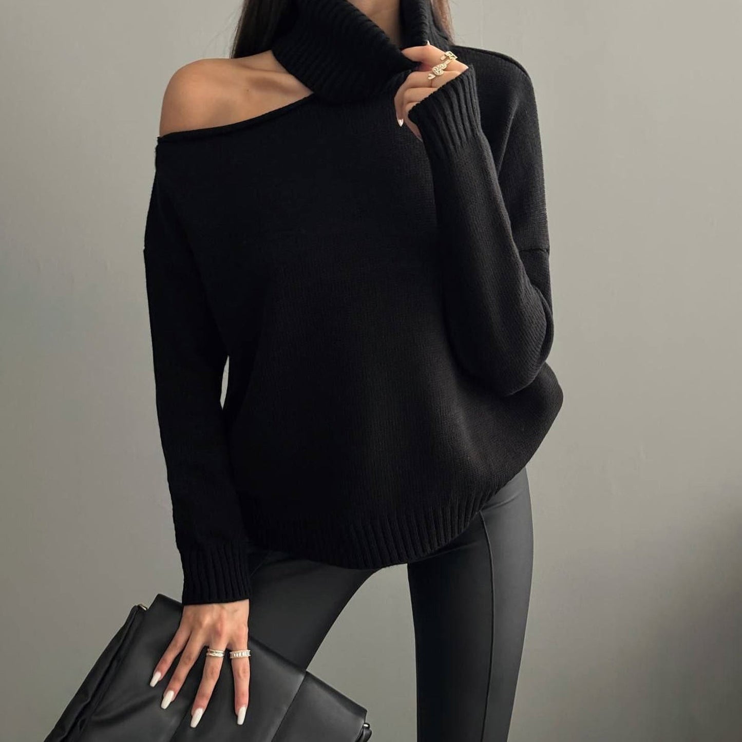 Women's fashionable roll-neck sweater with off-the-shoulder design and elegant ribbed details NOVAE