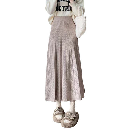 Women's Elegant Pleated Maxi Skirt with High Waist and Fine Texture NOVAE