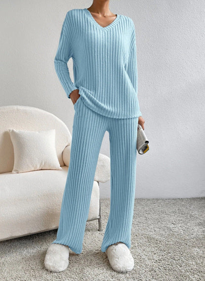 Women's Casual Knit Lounge Set in Soft, Ribbed Material NOVAE