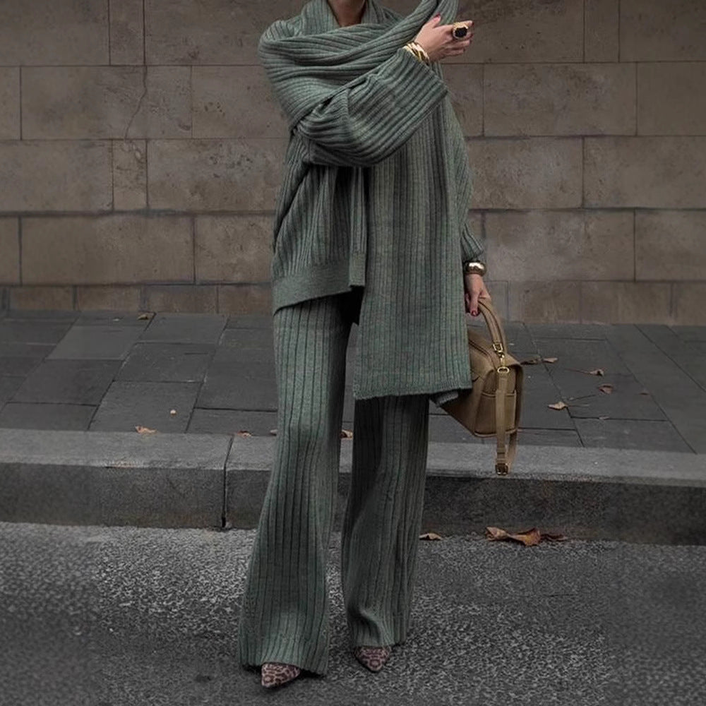 Women's wide-cut knit suit with elegant ribbed details NOVAE