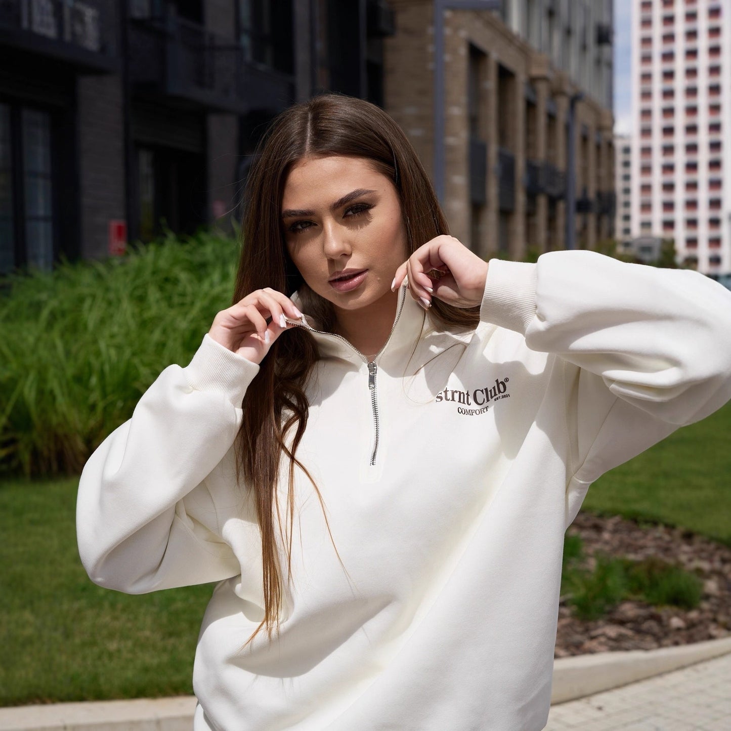 Women's half-zip hoodie with a relaxed fit NOVAE