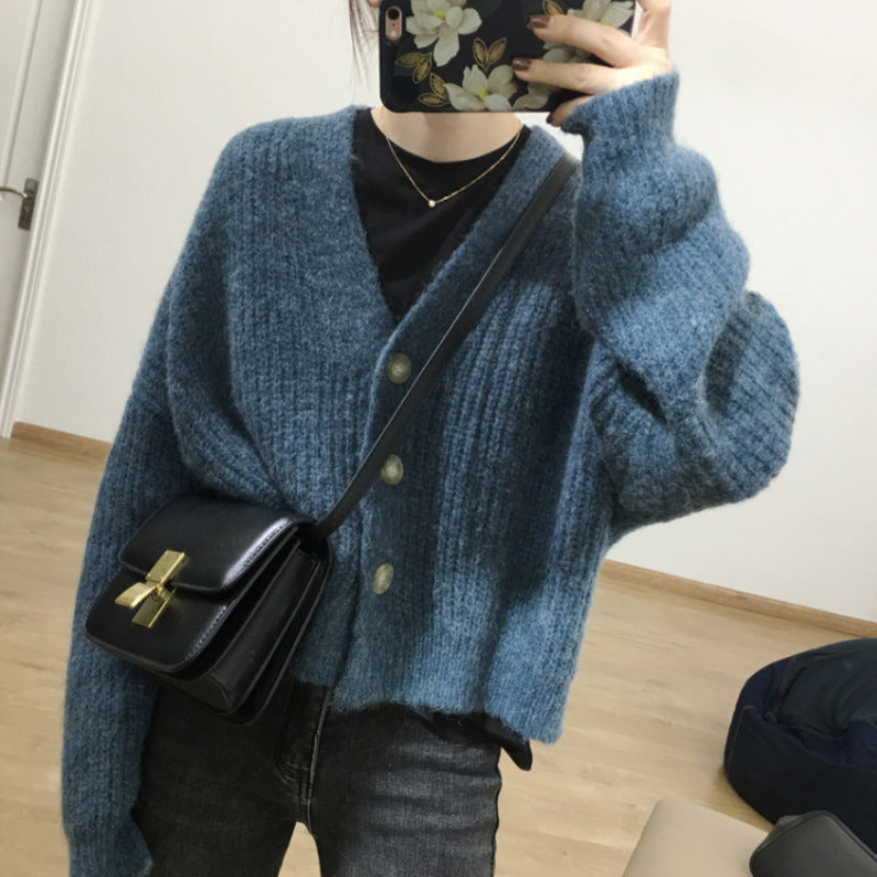 Women's cardigan with V-neck and high-quality button details NOVAE