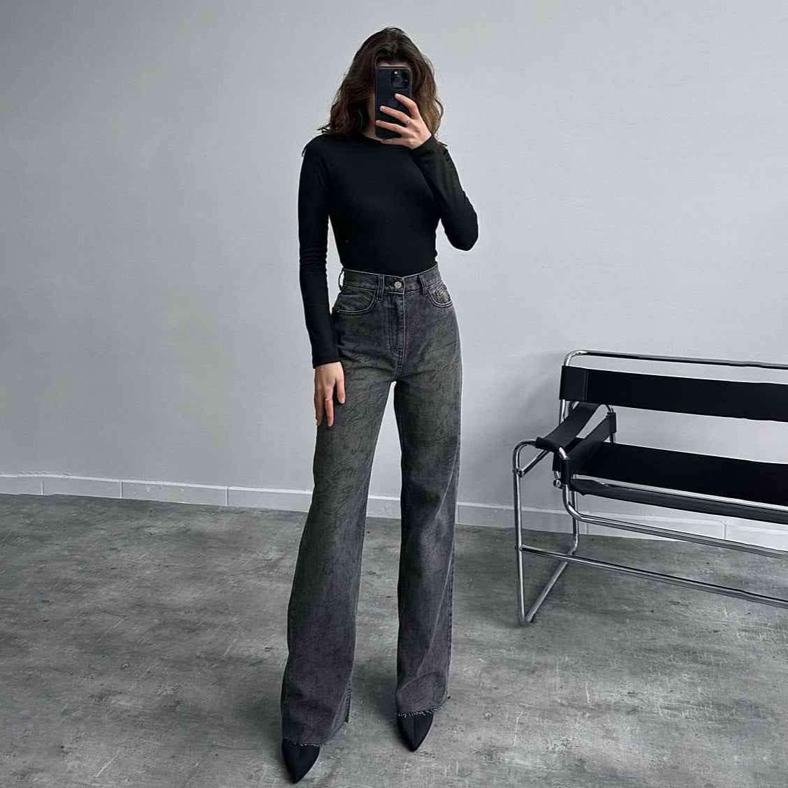 Women's jeans in a fashionable snake print with a high waist and straight cut NOVAE