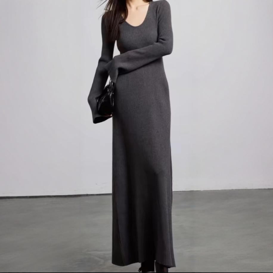 Women's elegant maxi dress with fine ribbing and V-neck NOVAE