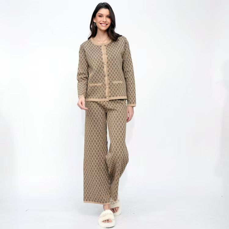 Women's pajama set with modern check pattern and full button placket NOVAE