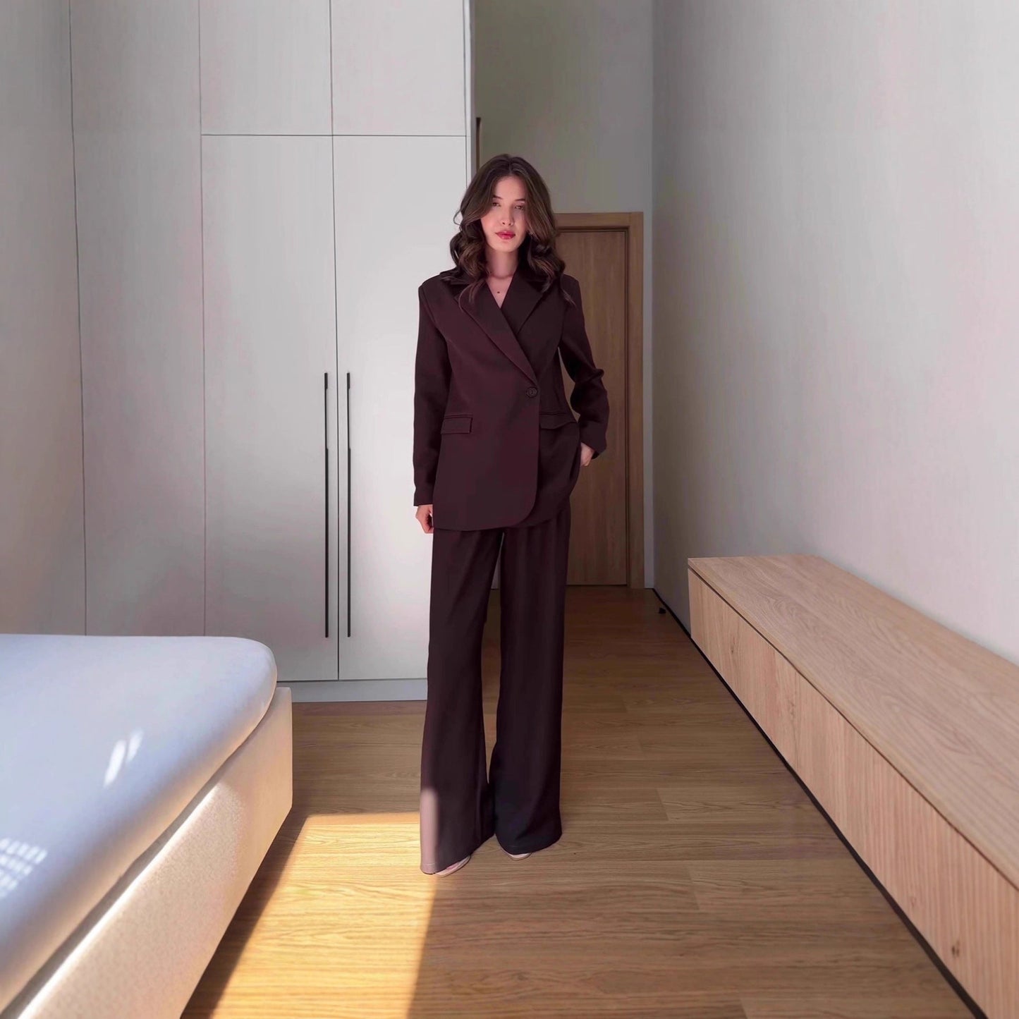 Women's elegant business set with blazer and wide-leg trousers NOVAE