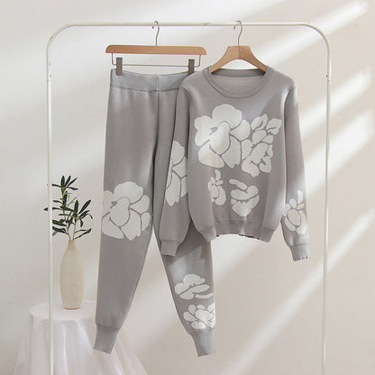 Women's knitted suit with floral designs NOVAE