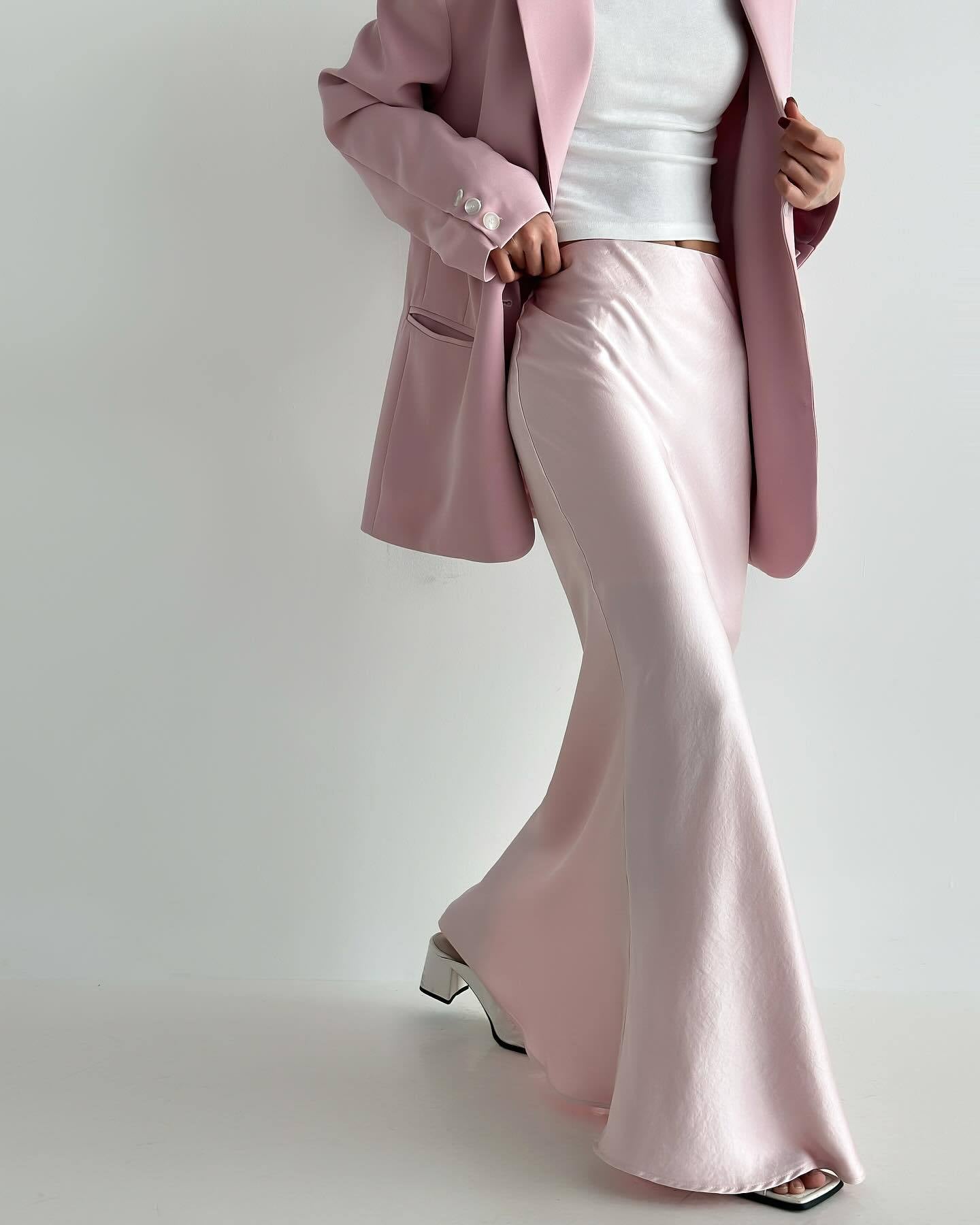 Women's elegant maxi skirt in a silk blend with a figure-flattering cut NOVAE