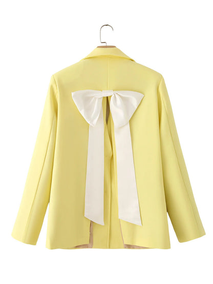 Women's blazer jacket with an elegant cut and practical pockets NOVAE