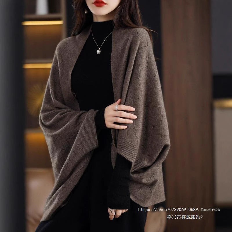 Women's Large Knit Poncho with Modern Diamond Pattern NOVAE