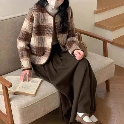 Women's casual blazer with elegant check pattern and button details NOVAE