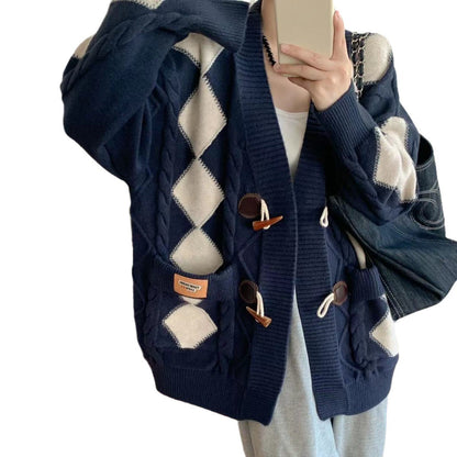 Women's chunky knit cardigan with romantic diamond pattern and decorative wooden buttons NOVAE