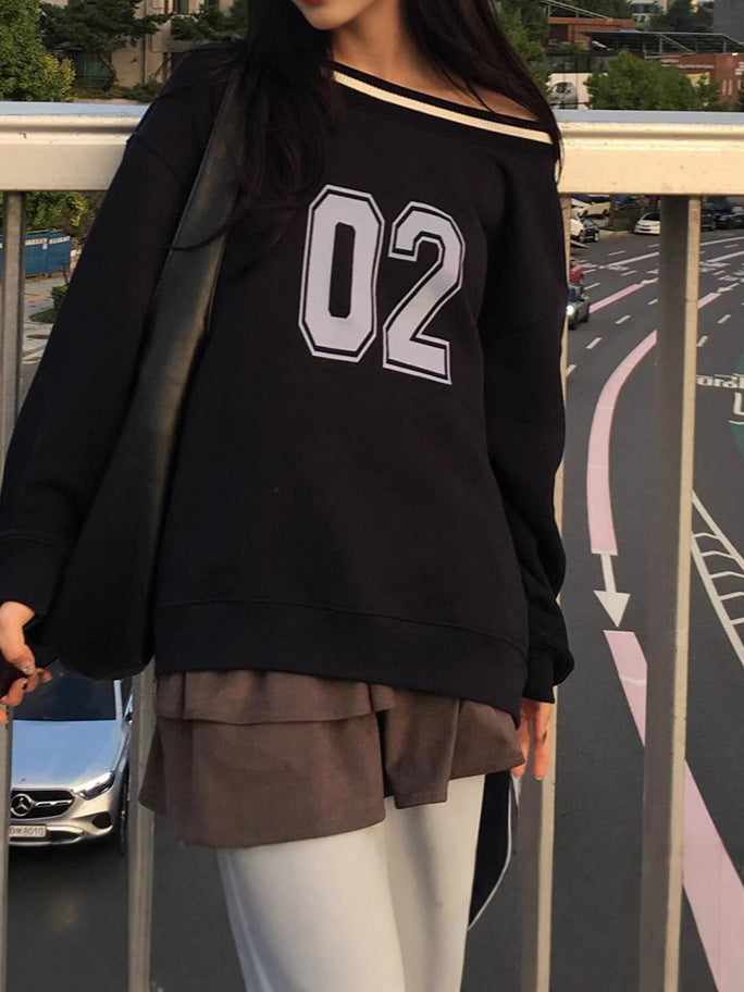 Women's casual oversized sweater with sporty print NOVAE