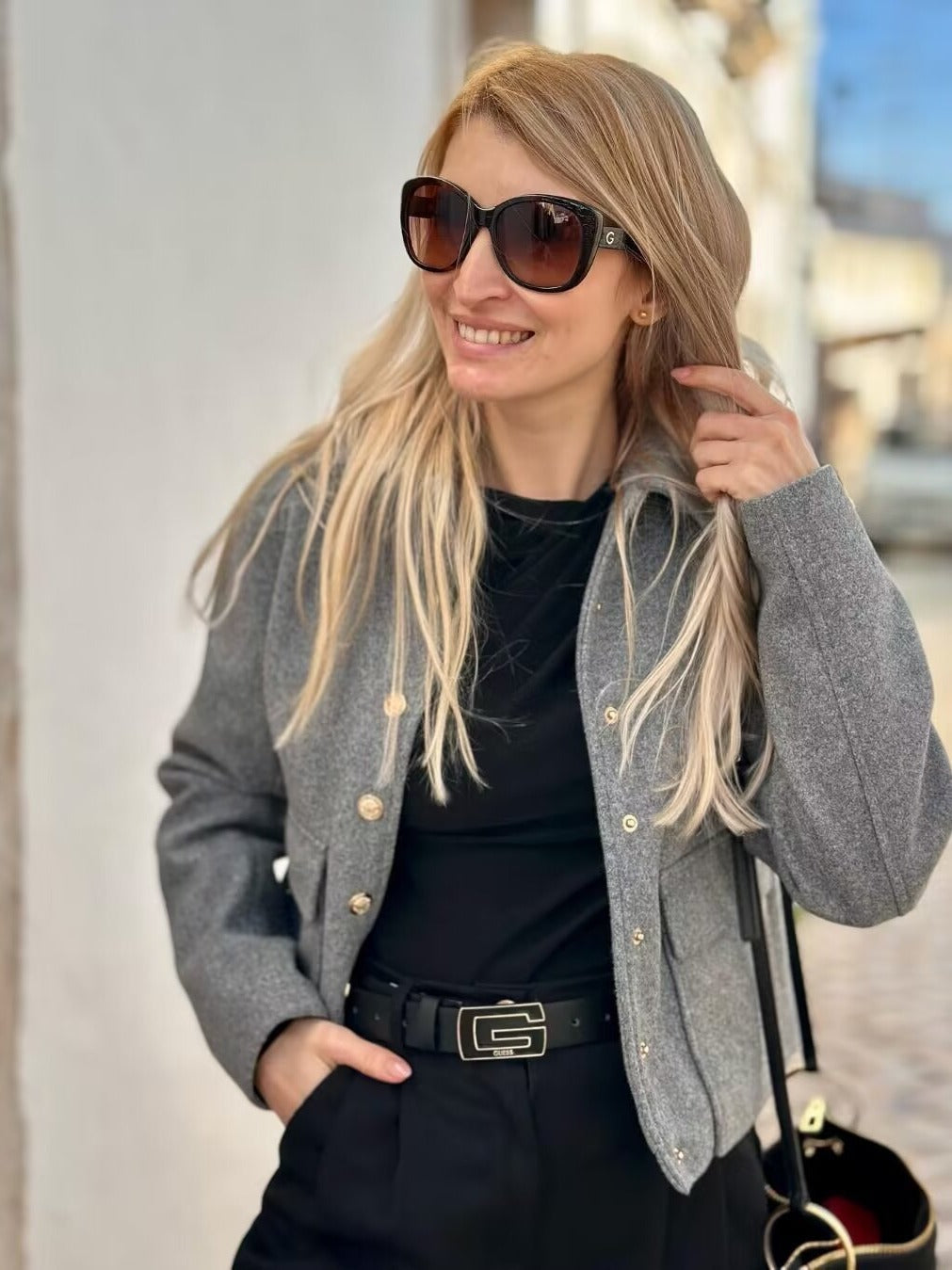 Women's fashionable short jacket with practical pockets and gold buttons NOVAE