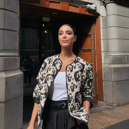 Women's checked overshirt with contrasting details and a relaxed fit NOVAE