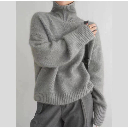 Women's Cozy Turtleneck Sweater made of High-Quality Wool NOVAE