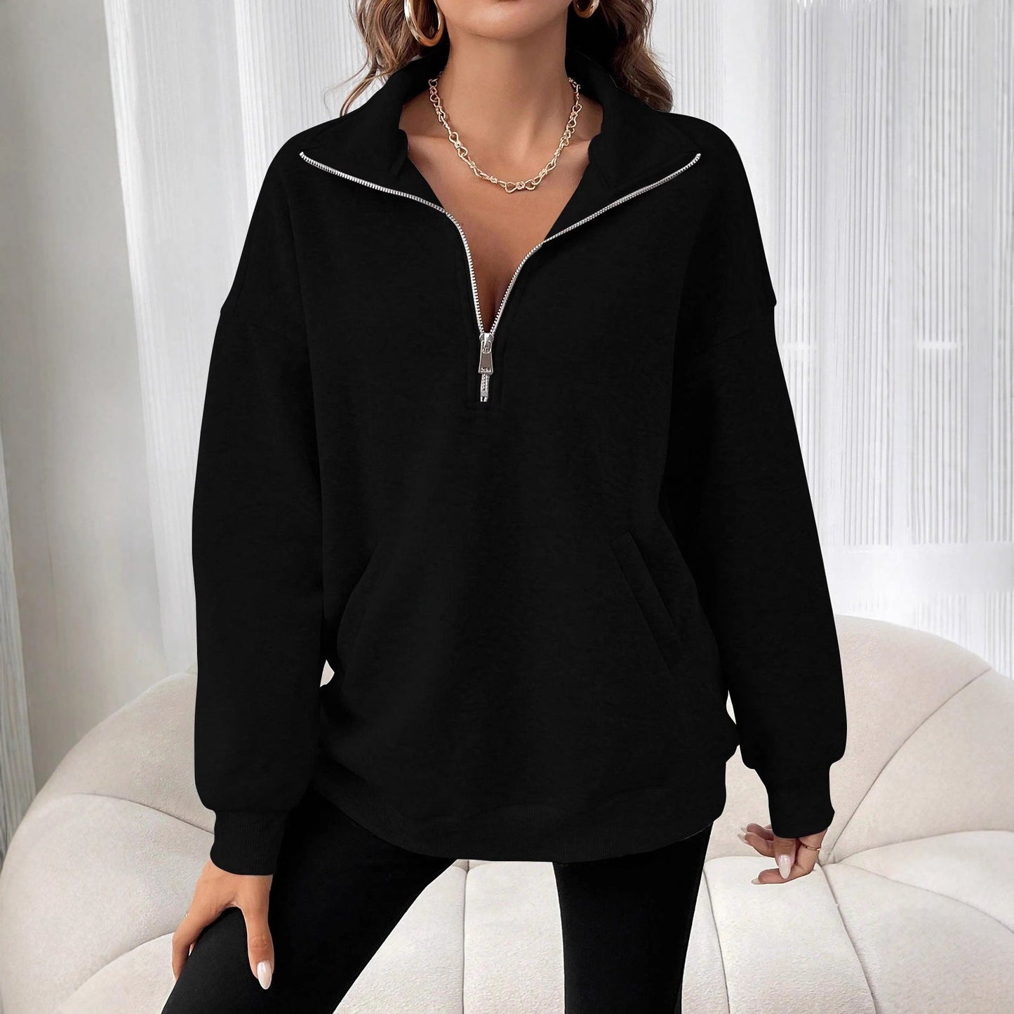 Women's sweatshirt with zipper and practical pockets NOVAE