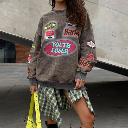 Women's oversized sweatshirt with creative graphic design and fashionable details NOVAE